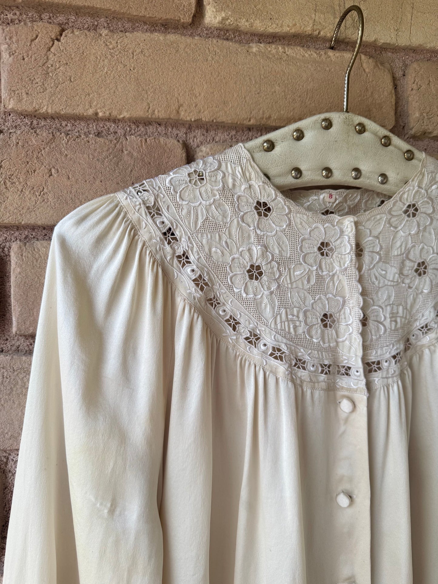 Ivory silk open work top | S