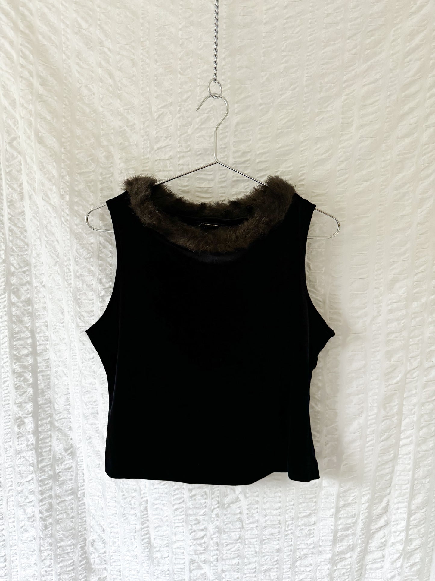 faux fur trim velvet top